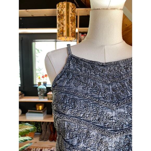 Embroidered Cami Tank - Picture 2 of 4